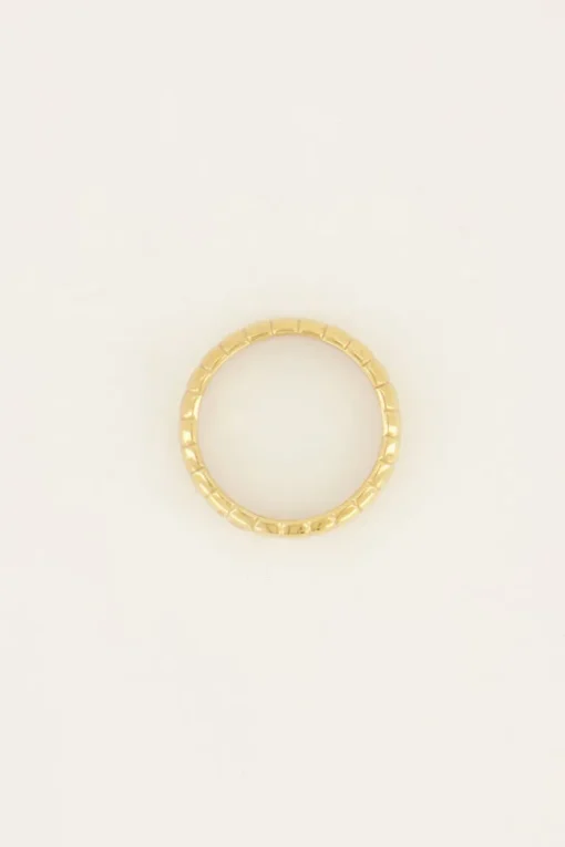 Iconic Smalle Ring Met Ribbels