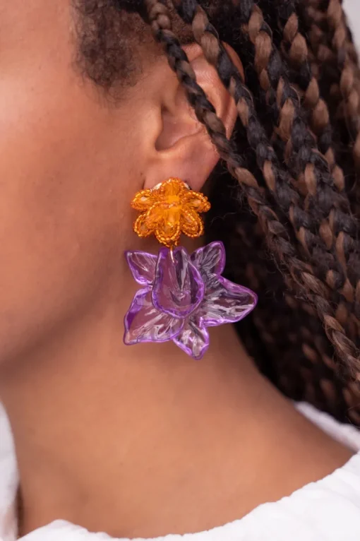 Island Oorhangers Met Oranje En Paarse Bloem