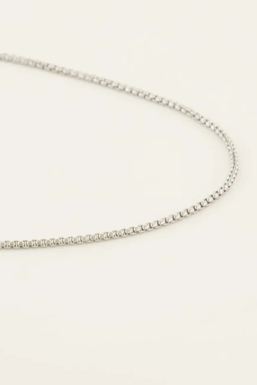 Lange Ketting Met Ronde Schakels