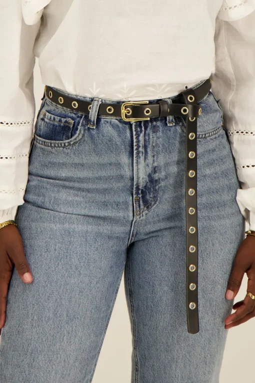 Leren Riem Met Goudkleurige Ringen