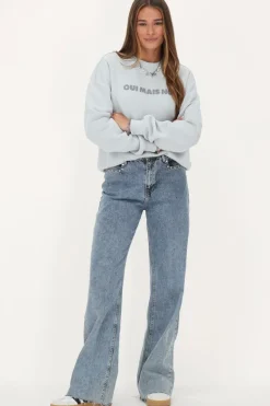 Lichtblauwe Sweater ''Oui Mais Non''
