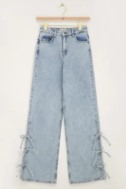 Lichtblauwe Wide Leg Jeans Met Strikjes