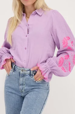 Lila Blouse Met Roze Embroidery