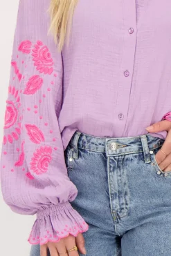 Lila Blouse Met Roze Embroidery