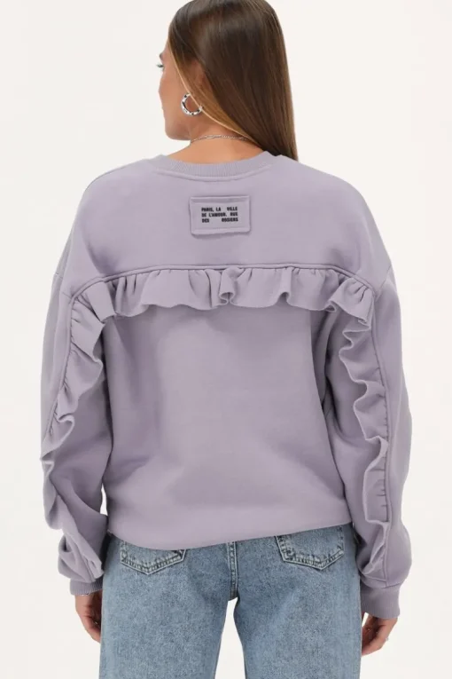 Lila Sweater Met Ruffle En Patch