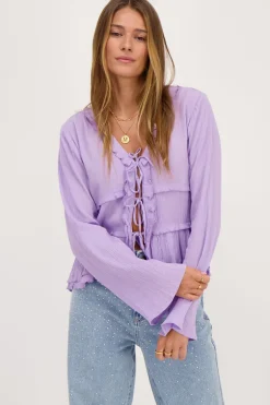 Lila Top Met Koordjes En Flared Mouwen