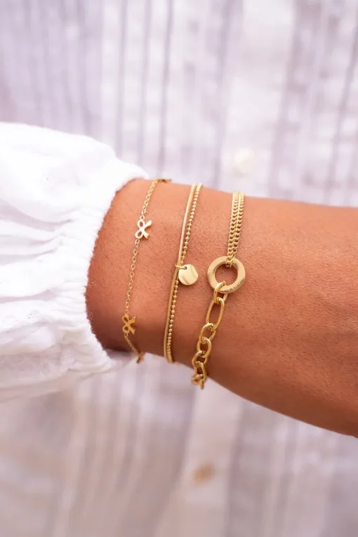 Minimalistische Armband Met Mini Strikjes