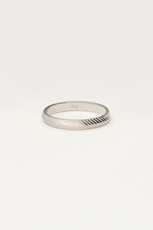 Minimalistische Ring Met Vissengraat