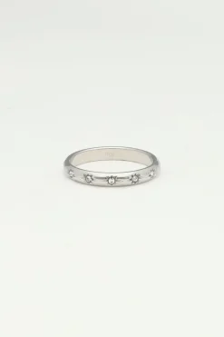 Minimalistische Ring Met Transparante Sterretjes