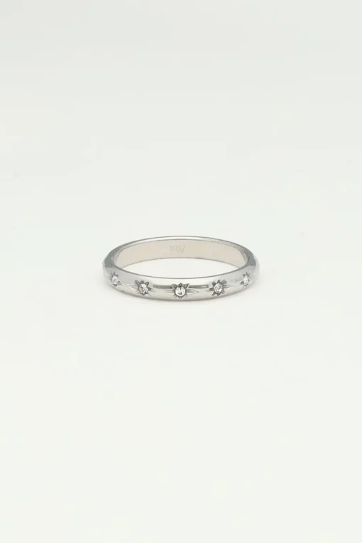 Minimalistische Ring Met Transparante Sterretjes