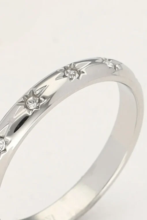 Minimalistische Ring Met Transparante Sterretjes