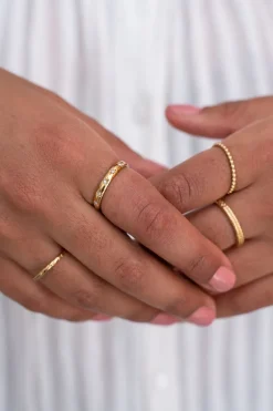 Minimalistische Ring Met Transparante Sterretjes