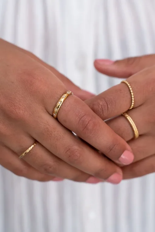 Minimalistische Ring Met Transparante Sterretjes