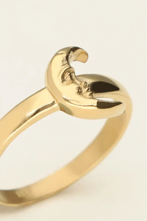 Mystic Ring Met Maan