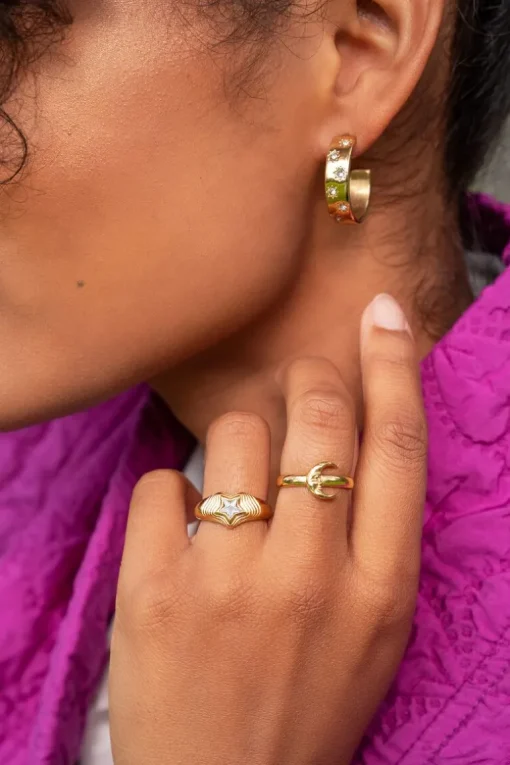 Mystic Ring Met Maan