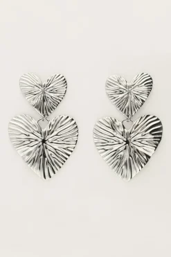 Oorbellen Twee Hammered Hearts