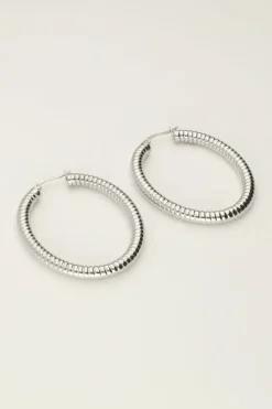 Ovale Oorringen Met Ribbels