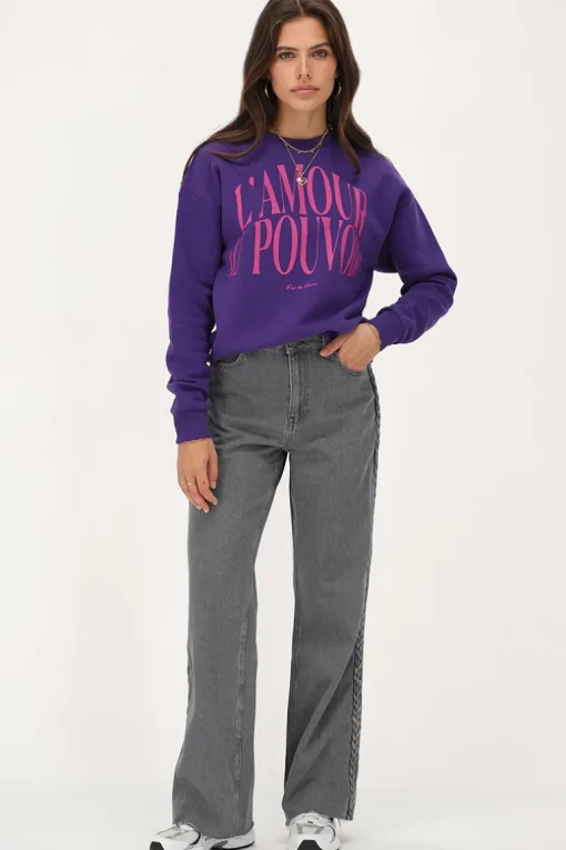 Paarse Sweater "L'amour Au Pouvoir"