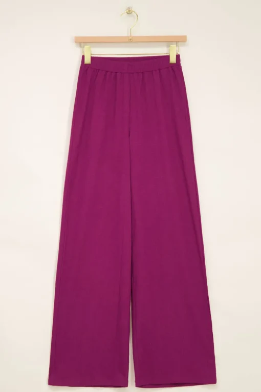 Paarse Wide Leg Broek Met Structuur