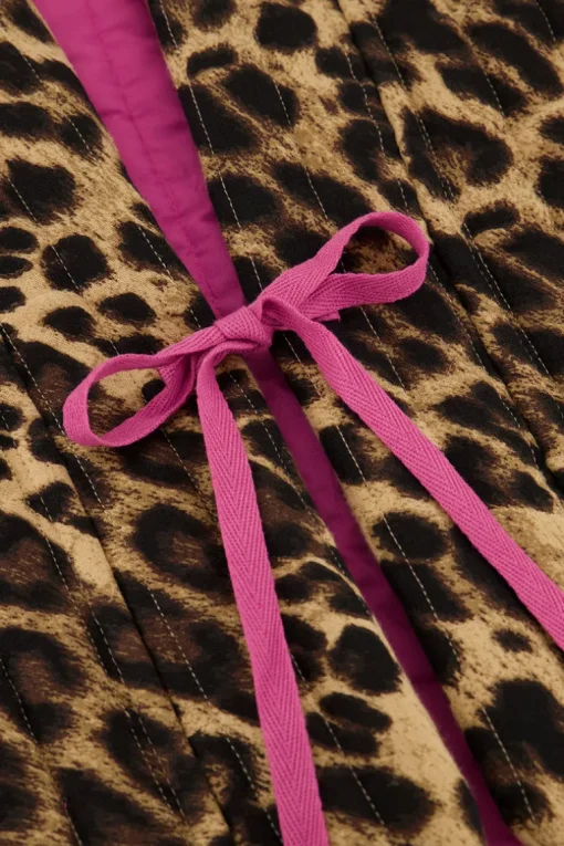 Panterprint Gilet Met Roze Strikje