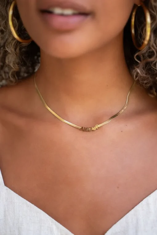 Platte Schakelketting Met Amour Tekst
