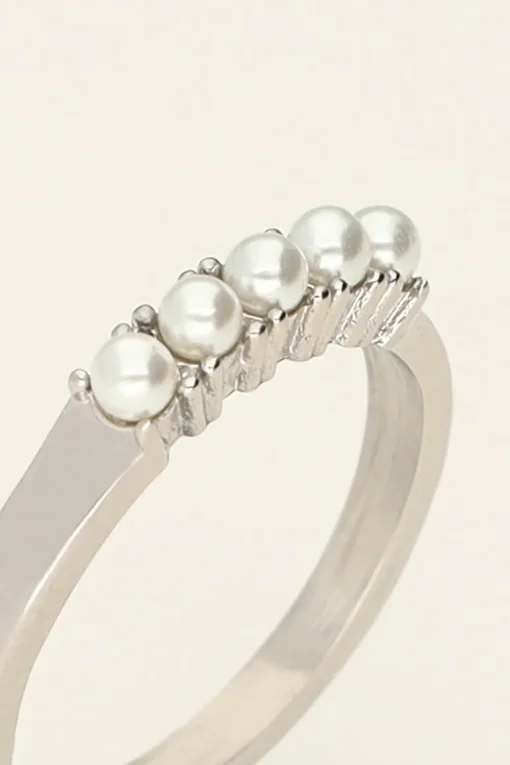 Ring Met 5 Parels