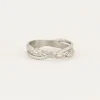 Ring Met Gedraaid Patroon
