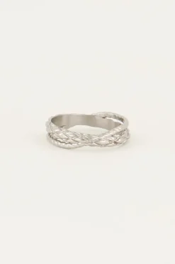 Ring Met Gedraaid Patroon
