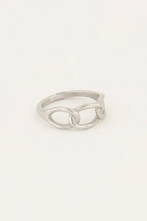Ring Met Grote Ovale Schakels