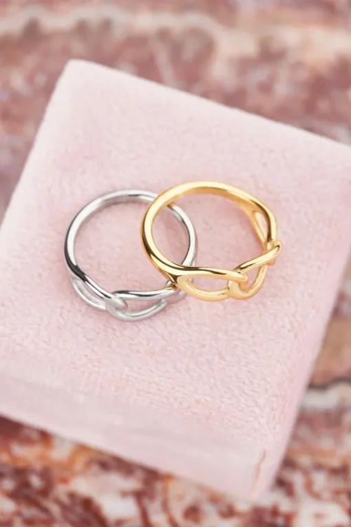 Ring Met Grote Ovale Schakels