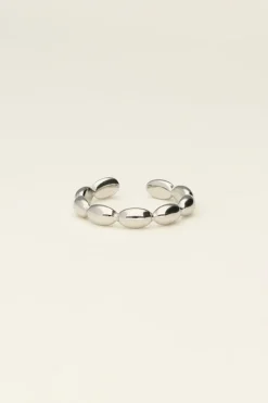 Ring Met Ovalen Patronen