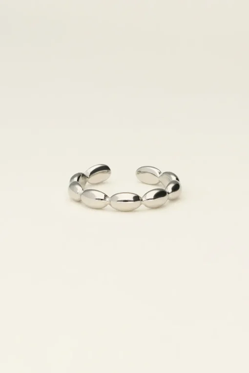 Ring Met Ovalen Patronen