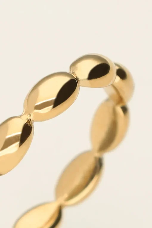 Ring Met Ovalen Patronen