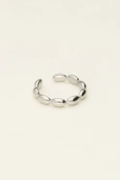 Ring Met Ovalen Patronen