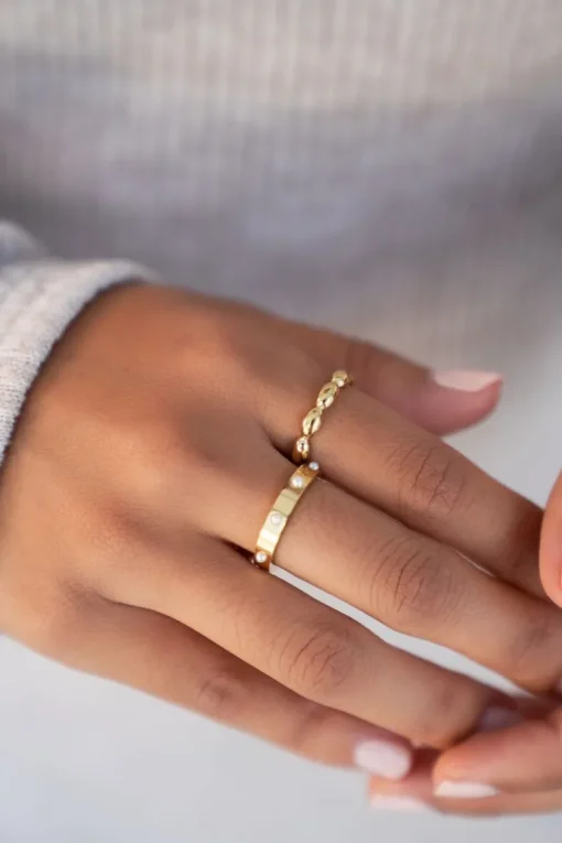Ring Met Ovalen Patronen