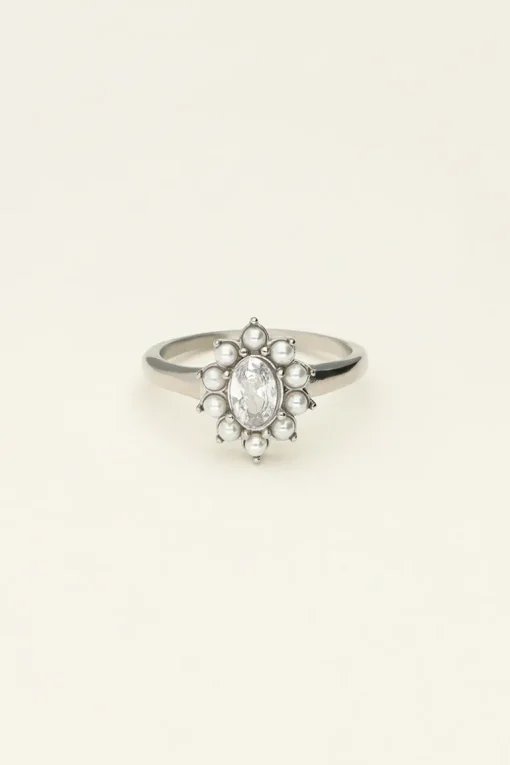 Ring Met Transparante Steen En Parels