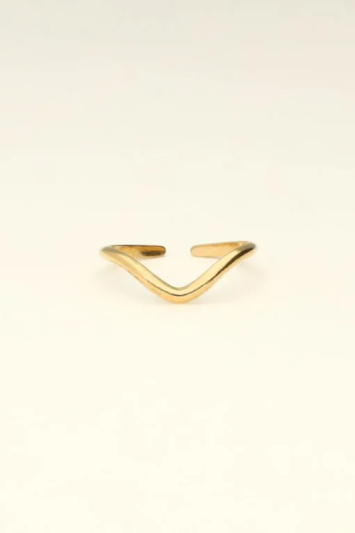 Ring Met V Shape
