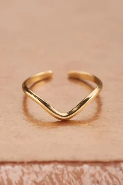 Ring Met V Shape