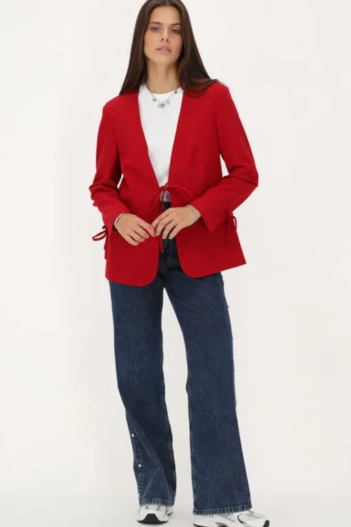 Rode Blazer Met Strik