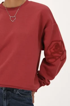 Rode Sweater Met Embroidery
