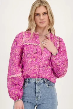 Roze Blouse Met Ruffles En Bloemenprint