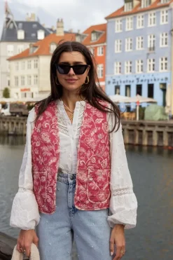 Roze Gewatteerd Gilet Met Bloemen