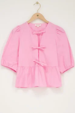 Roze Top Met Strikjes En Pofmouwen