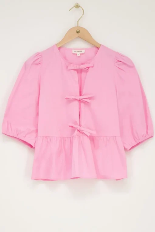 Roze Top Met Strikjes En Pofmouwen