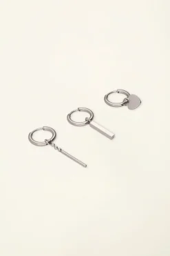 Set Van Drie Oorringen Met Hartje