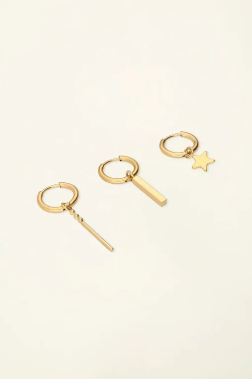 Set Van Drie Oorringen Met Ster