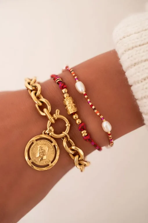 Souvenir Rode Armbanden Set Met Parels