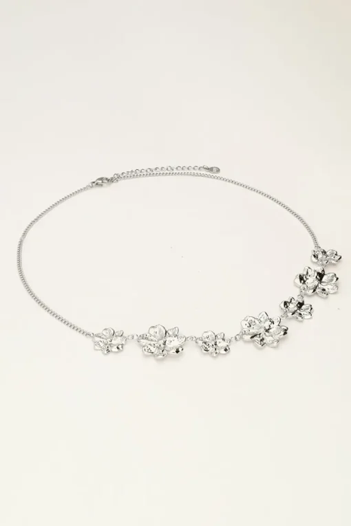Statement Ketting Met Gestructureerde Bloemen