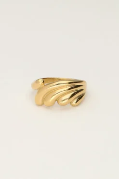 Statement Ring Met Golf Structuur
