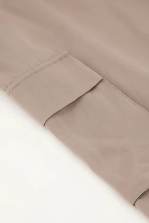 Taupe Cargo Wide Leg Met Satijnen Look
